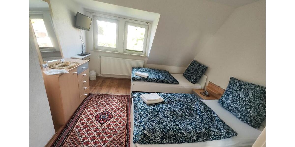 Etagenwohnung Kassel Niederzwehren - 4 Zimmer, 110 m&sup2;, 1.590&euro; | Angebot:24832070