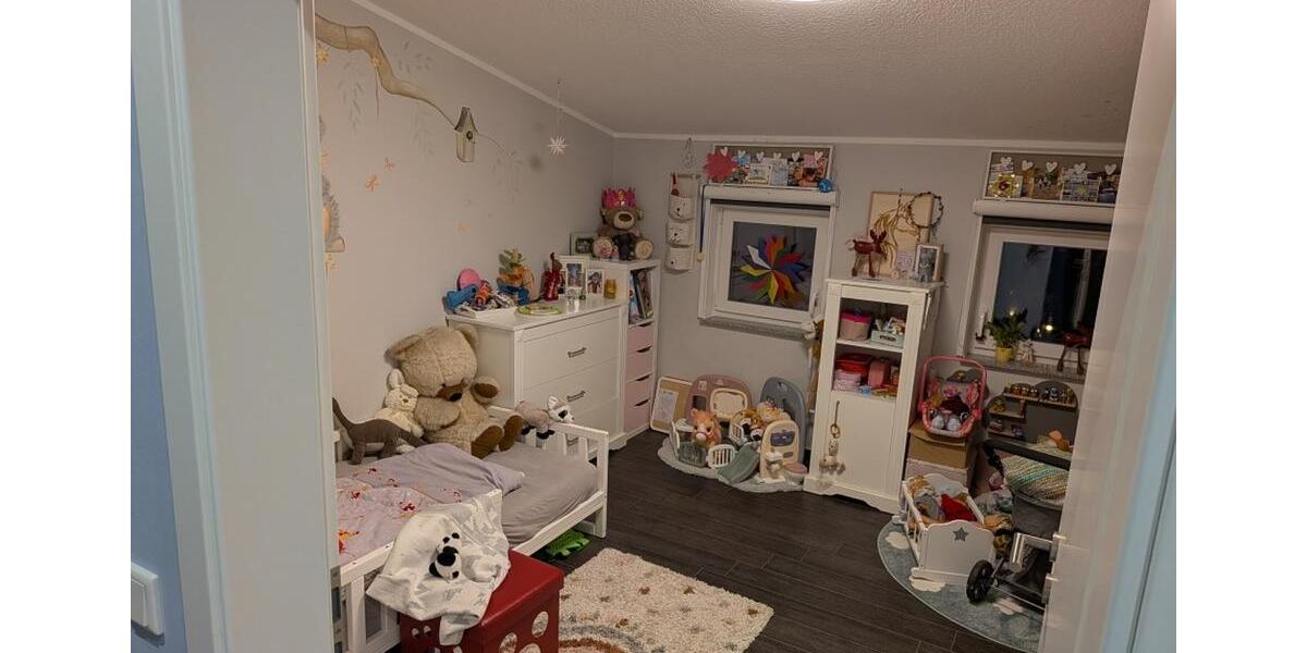 Eigentumswohnung im 2.OG 3ZKB + Dachterasse + Garage +ohne Makler 3 zimmer