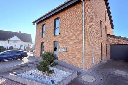 Haus zum Kaufen in Baunatal 939.000 € 278 m² 7.5 zimmer