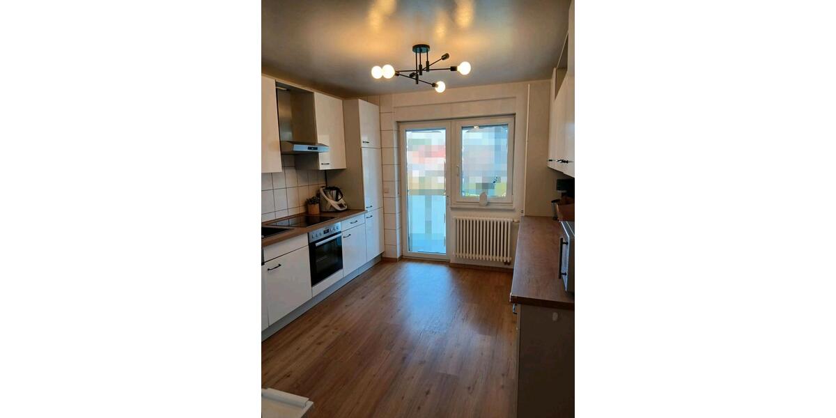 Etagenwohnung Kassel Bettenhausen - 5 Zimmer, 130 m&sup2;, 1.300&euro; | Angebot:26330033