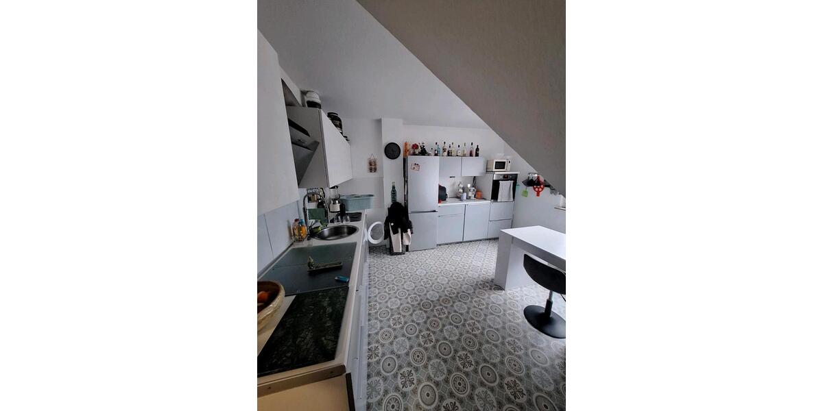 3 Zimmer Küche Bad DG Wohnung zu vermieten 3 zimmer