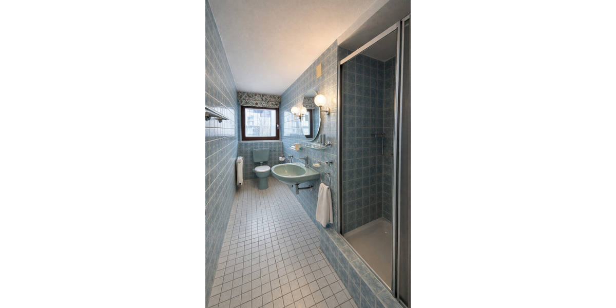 Mehrfamilienhaus, Wohnhaus Kassel Niederzwehren - 750.000&euro; | Angebot:25107960