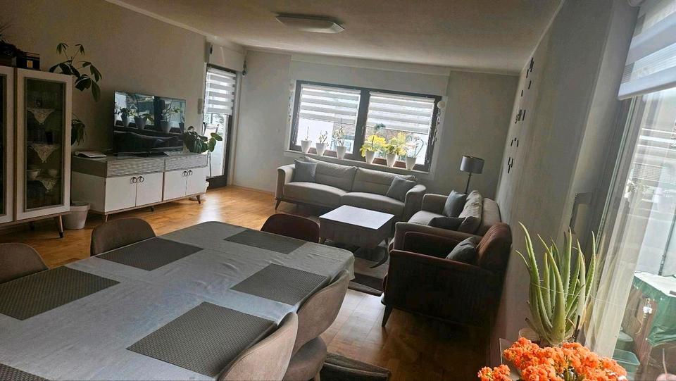 Etagenwohnung Vellmar - 4 Zimmer, 95 m&sup2;, 270.000&euro; | Angebot:27078121