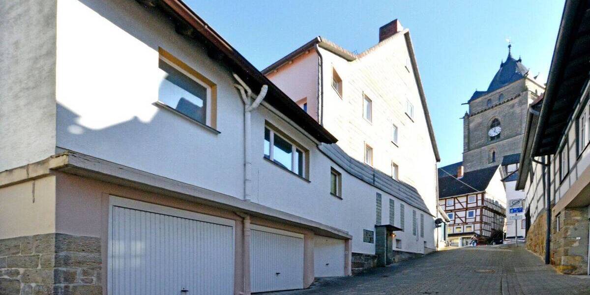 Mehrfamilienhaus, Wohnhaus Wolfhagen - 9 Zimmer, 258 m&sup2;, 180.000&euro; | Angebot:26730957