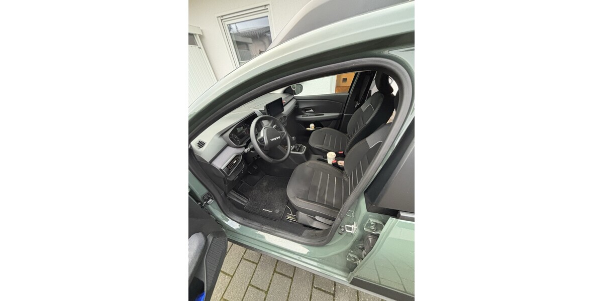 Dacia Sandero 9.800 km 15.500 € Witzenhausen 37213