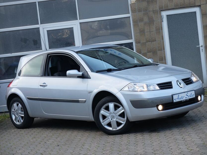 Renault Megane 68.338 km 3.990 € Kassel 34123