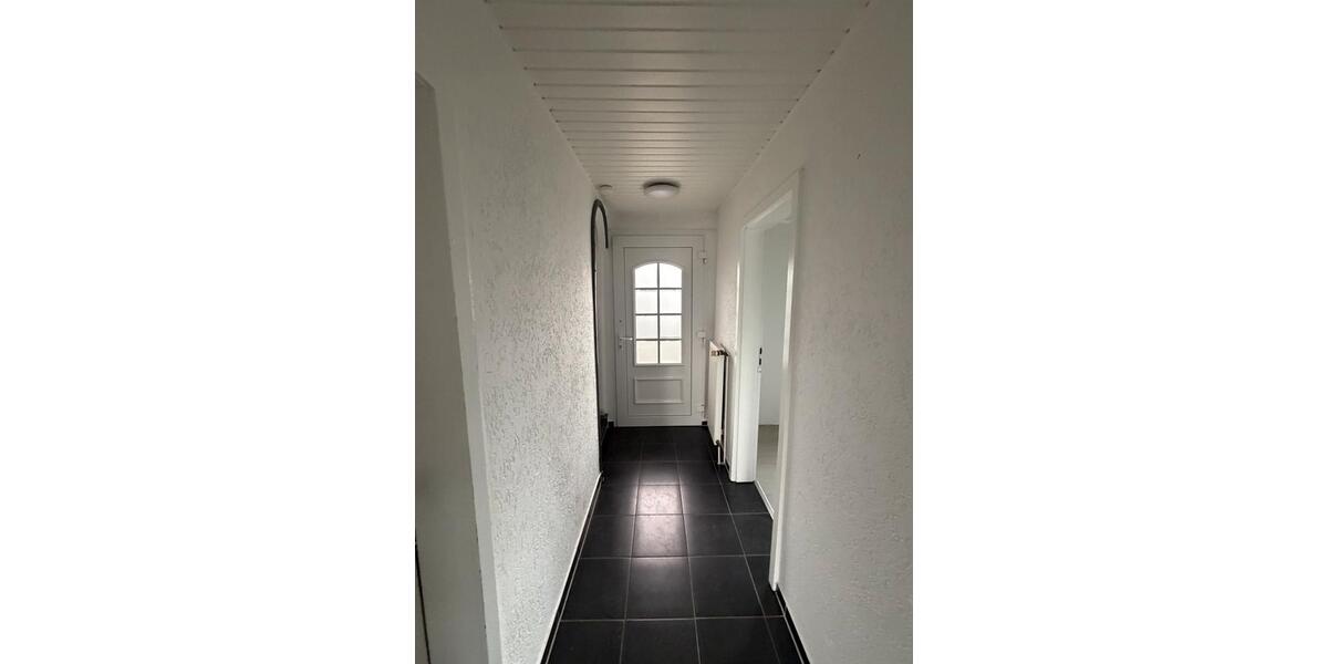 Einfamilienhaus Grebenstein - 5 Zimmer, 140 m&sup2;, 700&euro; | Angebot:25854923