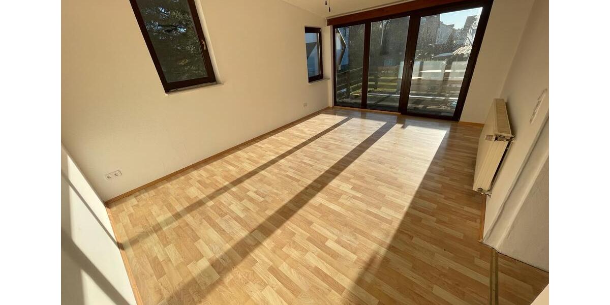 Einfamilienhaus Wolfhagen - 5 Zimmer, 115 m&sup2;, 1.000&euro; | Angebot:23333711