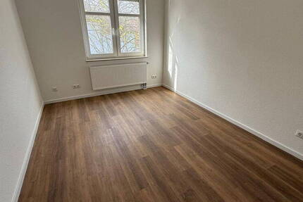 Sofort einziehen-frisch renovierte 2- Zimmer Wohnung