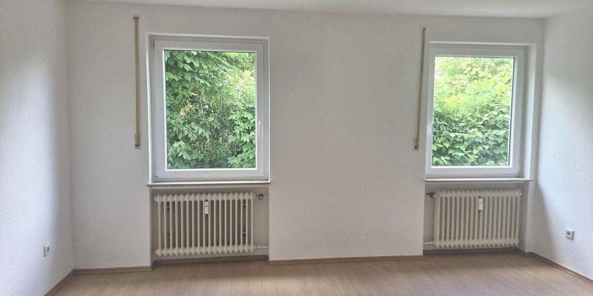 Etagenwohnung Kassel Harleshausen - 3 Zimmer, 95 m&sup2;, 830&euro; | Angebot:23866145