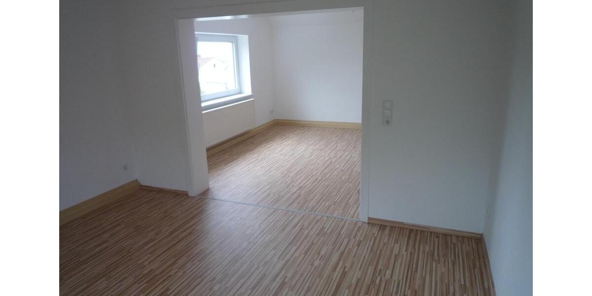 Etagenwohnung Kaufungen - 3 Zimmer, 90 m&sup2;, 1.080&euro; | Angebot:25323840