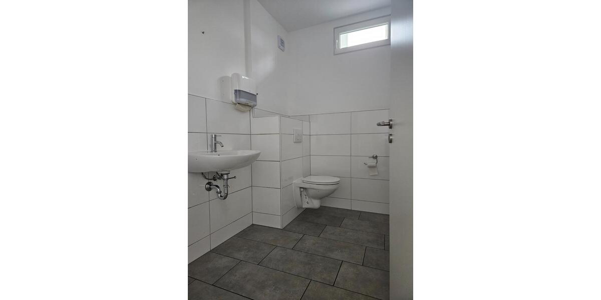 Gewerbefläche Produktion Halle Lagerfläche Büro zimmer