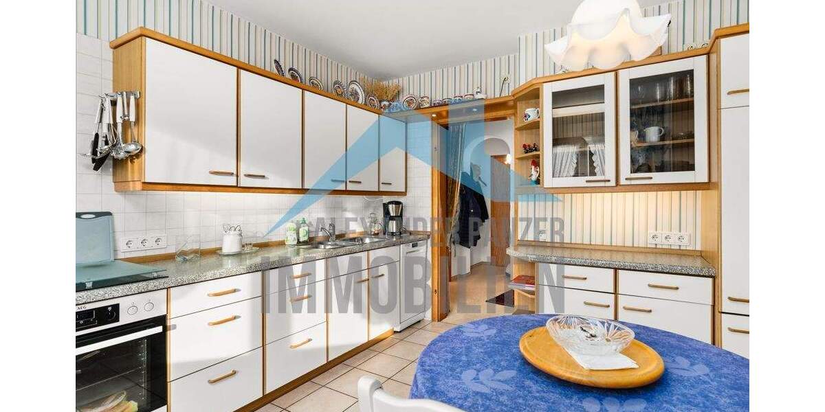 Mehrfamilienhaus, Wohnhaus Lohfelden Ochshausen - 7 Zimmer, 176 m&sup2;, 369.900&euro; | Angebot:25705703