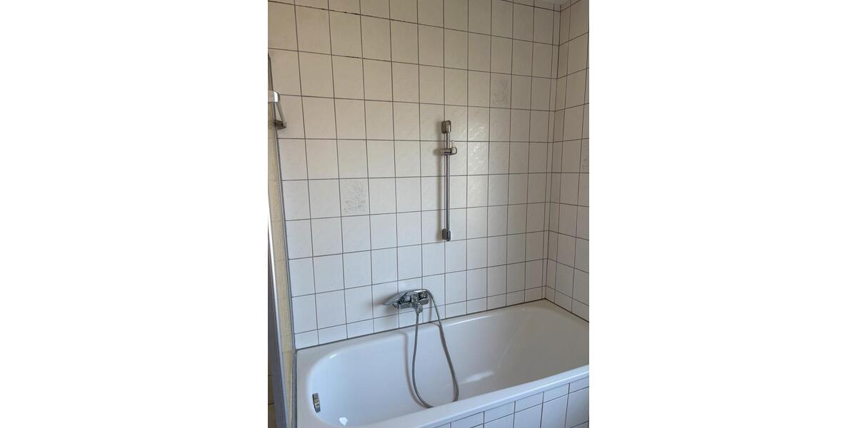 Dachgeschoßwohnung Dransfeld - 4 Zimmer, 87 m&sup2;, 750&euro; | Angebot:26398862