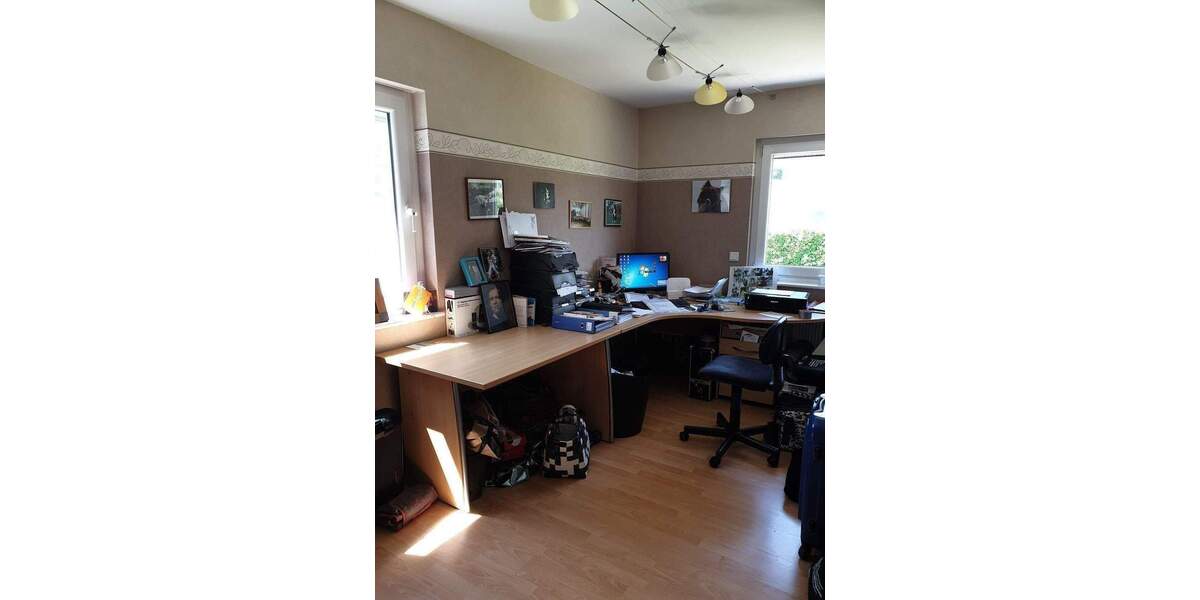 Einfamilienhaus Wolfhagen - 4 Zimmer, 120 m&sup2;, 350.000&euro; | Angebot:26015343