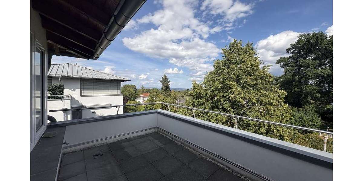 Etagenwohnung Kassel Bad Wilhelmshöhe - 4 Zimmer, 141 m&sup2;, 1.800&euro; | Angebot:27272528