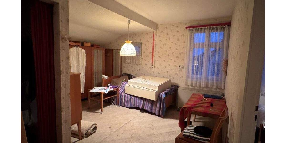 Einfamilienhaus Kassel Brasselsberg - 7 Zimmer, 125 m&sup2;, 230.000&euro; | Angebot:25373861