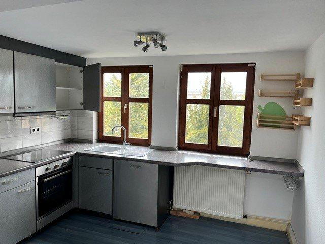 Dachgeschoßwohnung Lohfelden - 4 Zimmer, 135 m&sup2;, 1.350&euro; | Angebot:26663717