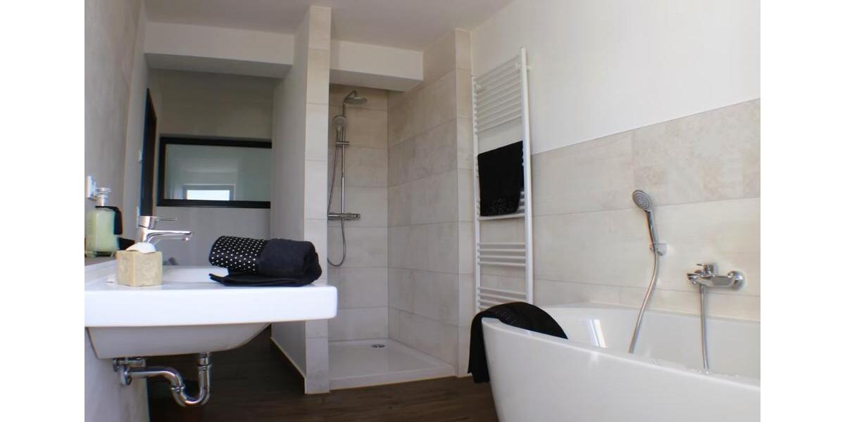 Etagenwohnung Fritzlar - 3.5 Zimmer, 102 m&sup2;, 1.200&euro; | Angebot:26194635