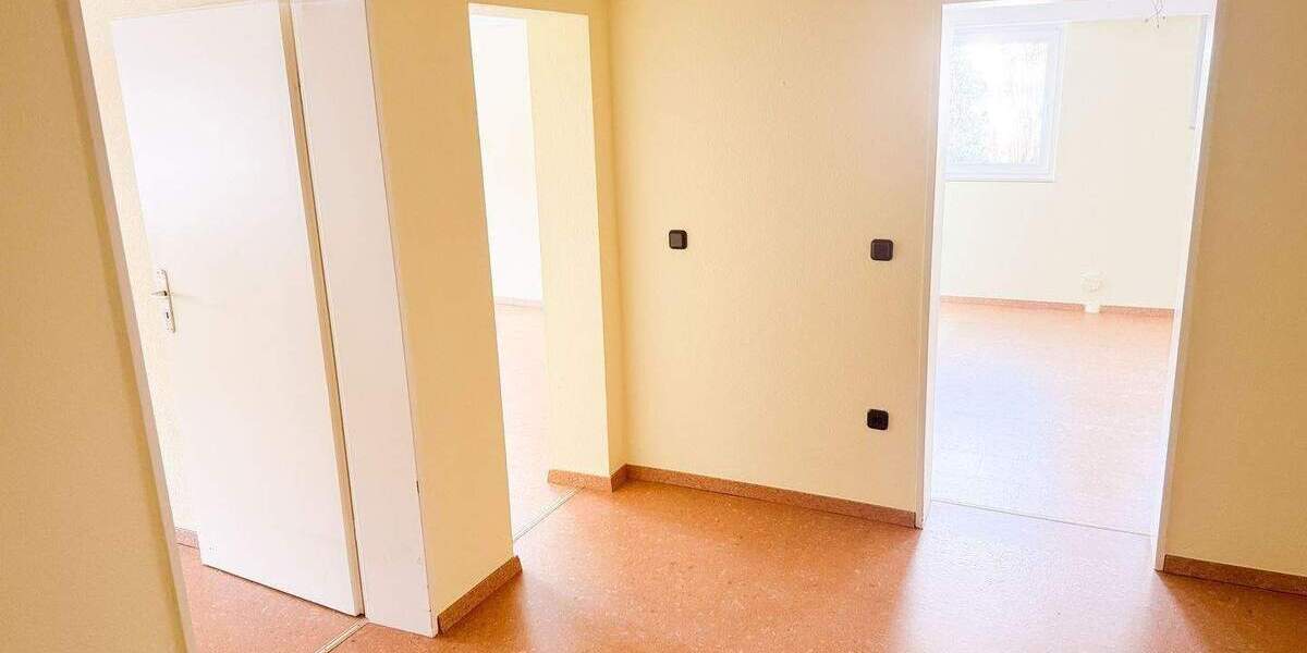 Mehrfamilienhaus, Wohnhaus Kaufungen Oberkaufungen - 8 Zimmer, 248 m&sup2;, 595.000&euro; | Angebot:26016031