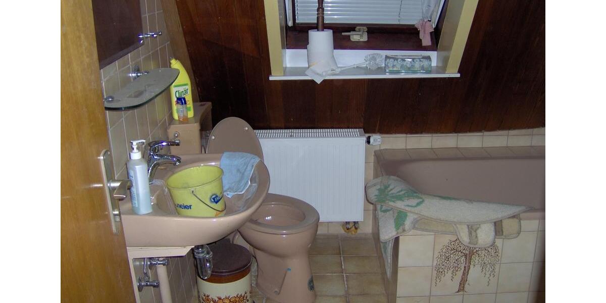 Fachwerkhaus 150m² 10-Z + 2-Bäder + 60m² Nutz- u. Wirtschafsfläch 10 zimmer