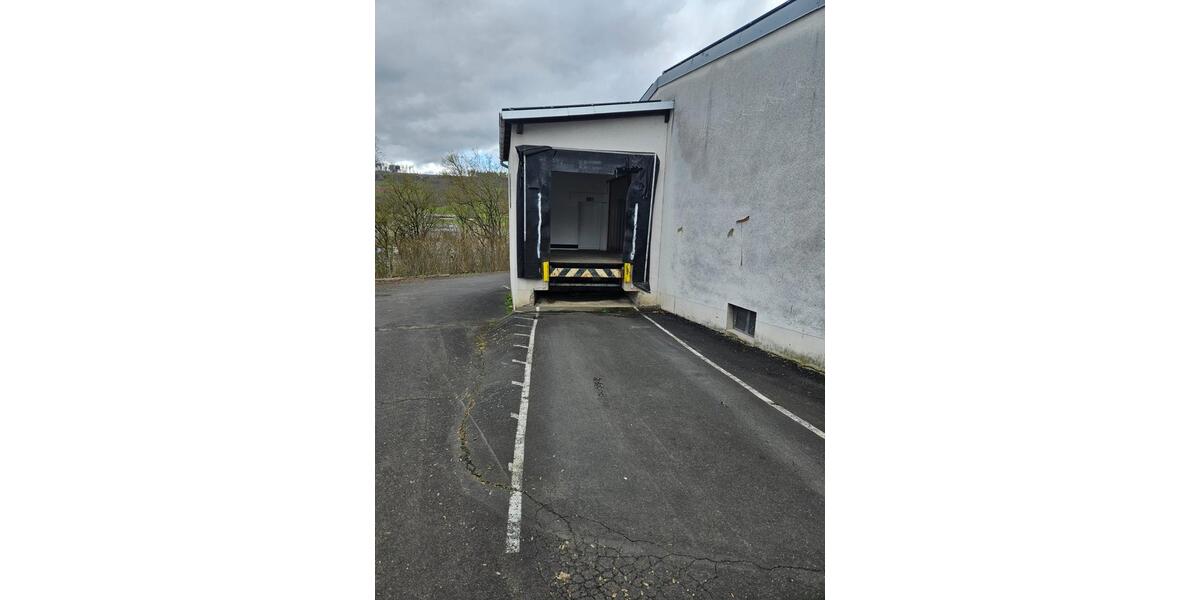 Gewerbefläche Produktion Halle Lagerfläche Büro zimmer