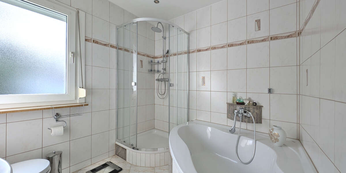 Einfamilienhaus Kassel / Kirchditmold Kirchditmold - 8 Zimmer, 166 m&sup2;, 499.000&euro; | Angebot:26015092