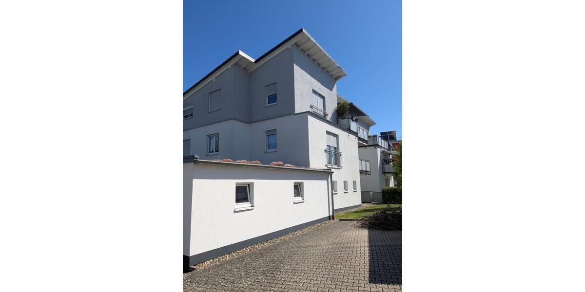 Dachgeschoßwohnung Baunatal - 3 Zimmer, 89 m&sup2;, 330.000&euro; | Angebot:24235218