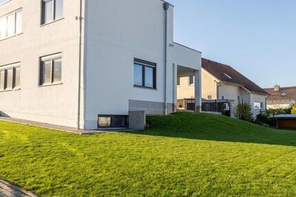 Haus Habichtswald - 6.5 Zimmer, 283 m&sup2;, 2.830&euro; | Angebot:25138264