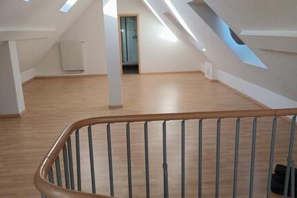 Wohnung Vellmar - 5 Zimmer, 150 m&sup2;, 1.700&euro; | Angebot:27603745