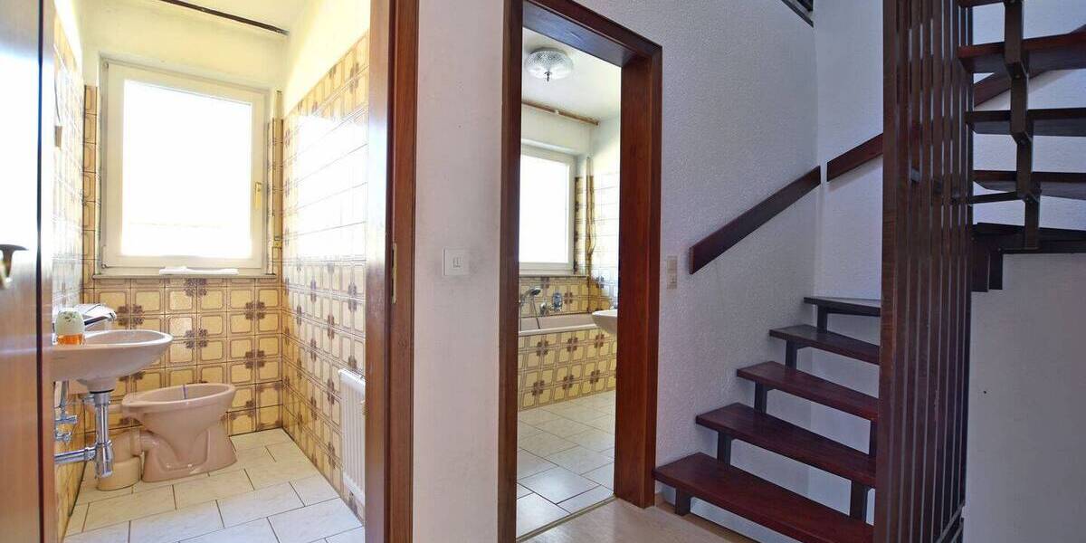 Reihenmittelhaus Kassel / Harleshausen Harleshausen - 4 Zimmer, 133 m&sup2;, 260.000&euro; | Angebot:26128439