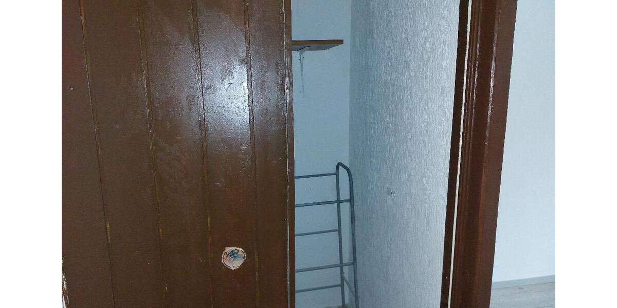 Erdgeschoßwohnung Kassel - 4 Zimmer, 96 m&sup2;, 700&euro; | Angebot:26265657