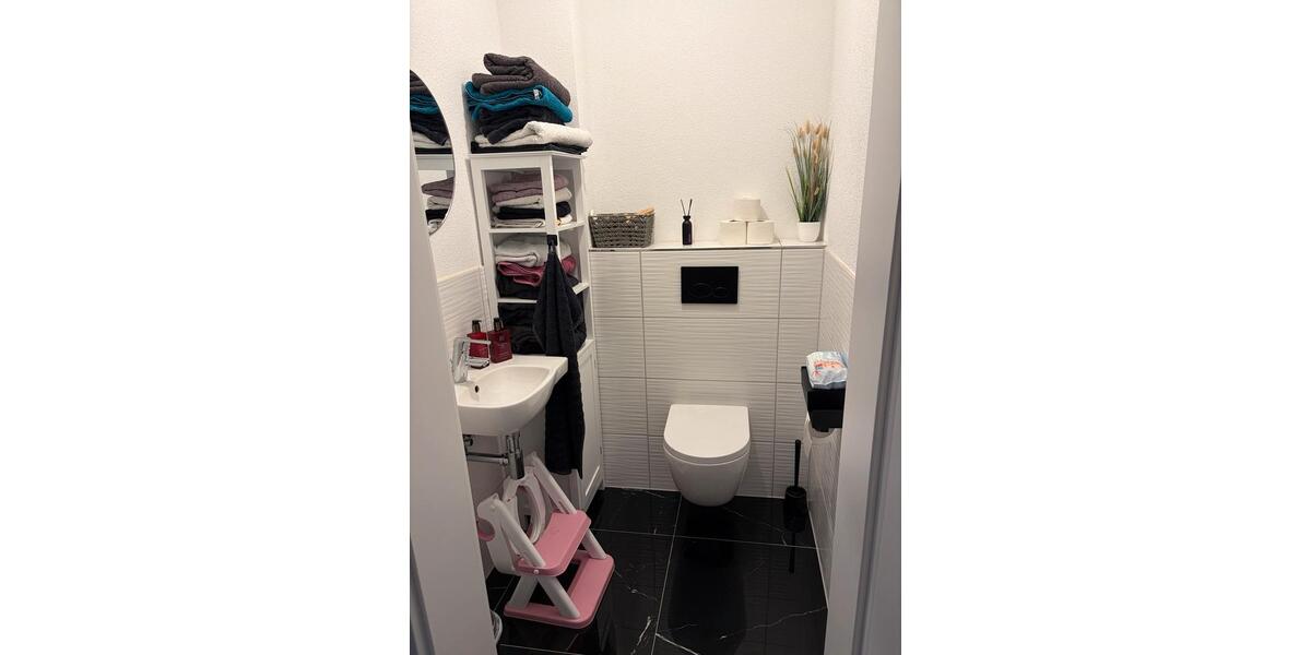 Erdgeschoßwohnung Fritzlar - 4 Zimmer, 128 m&sup2;, 1.180&euro; | Angebot:24690232