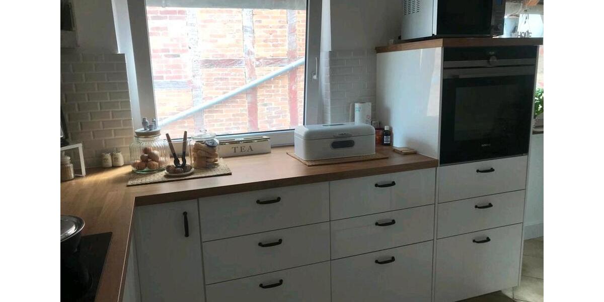 Vermiete schöne große und gepflegte Wohnung 6 zimmer