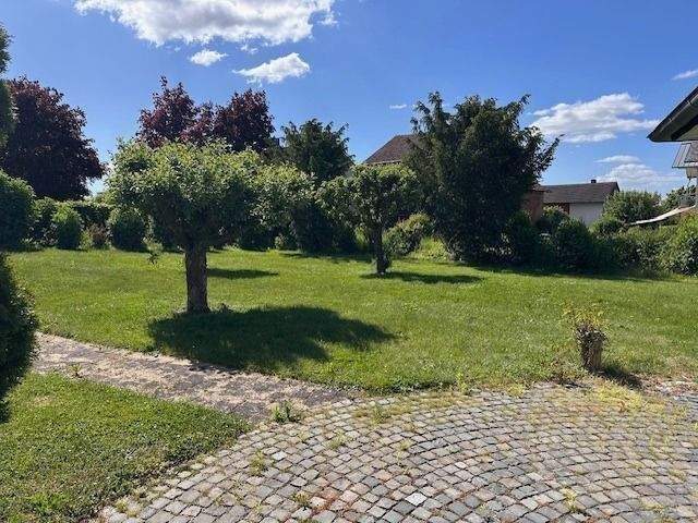 Einfamilienhaus Gudensberg Obervorschütz - 7 Zimmer, 285 m&sup2;, 549.000&euro; | Angebot:26391885
