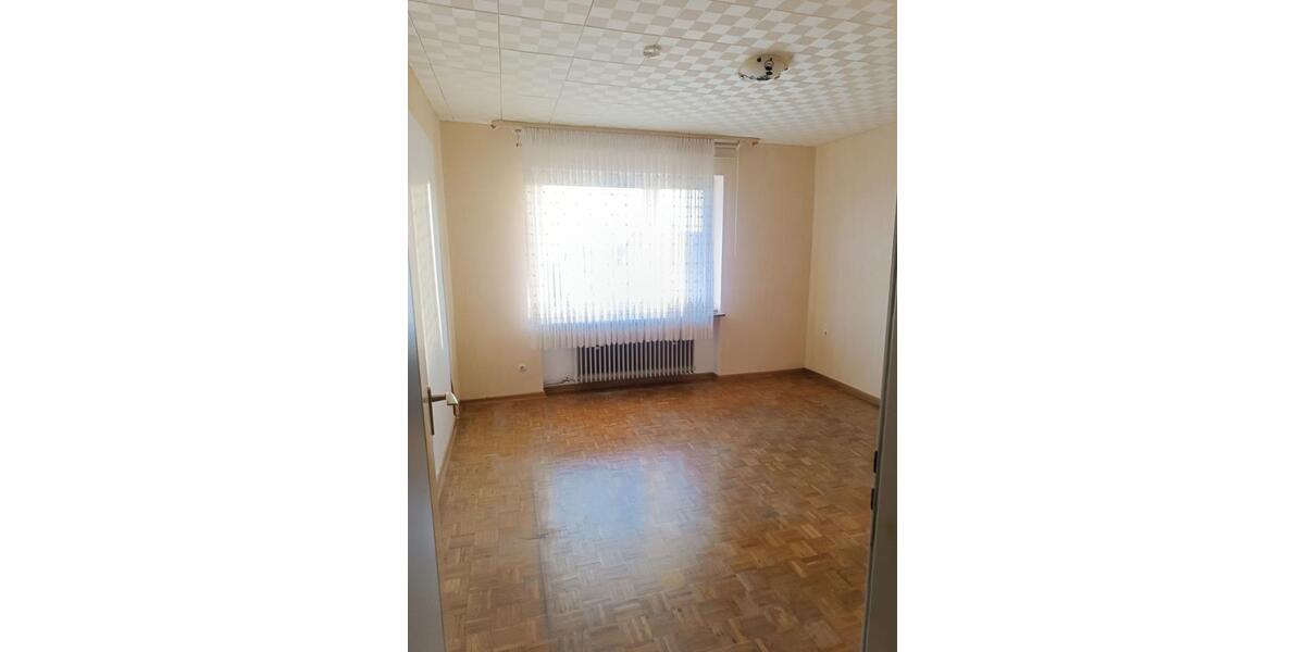 Einfamilienhaus Baunatal - 6 Zimmer, 150 m&sup2;, 330.000&euro; | Angebot:24640163