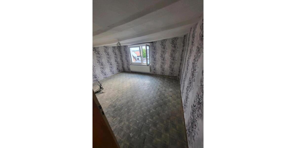 Einfamilienhaus Gudensberg - 7 Zimmer, 160 m&sup2;, 260.000&euro; | Angebot:26648990
