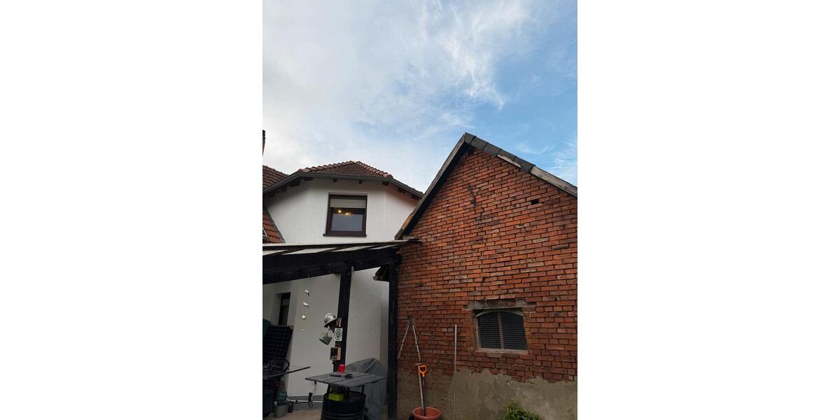 Einfamilienhaus Hofgeismar - 5 Zimmer, 145 m&sup2;, 275.000&euro; | Angebot:23231262