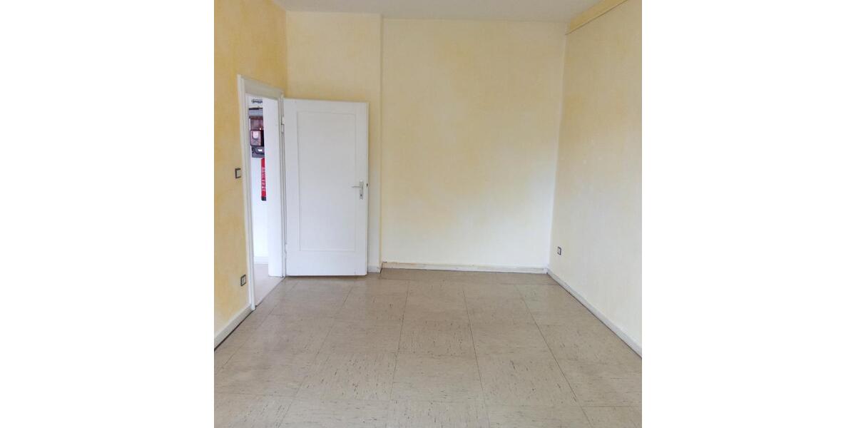 Etagenwohnung Kassel Niederzwehren - 5 Zimmer, 120 m&sup2;, 600&euro; | Angebot:26375812