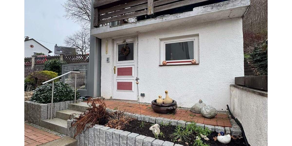 Doppelhaushälfte Helsa - 5 Zimmer, 110 m&sup2;, 175.000&euro; | Angebot:25674115