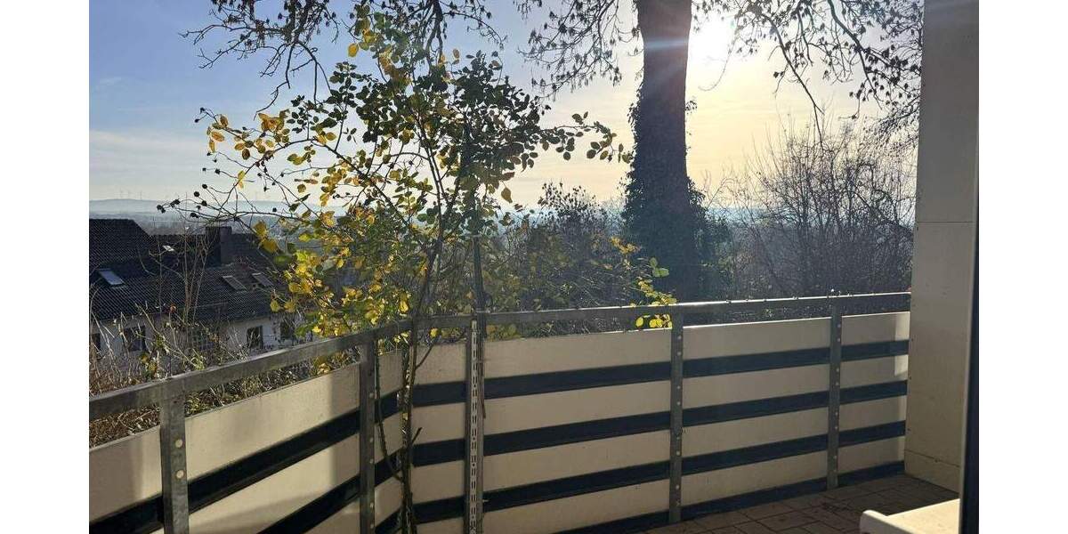 Wohnen mit Wohlfühlfaktor in Kassel-Wolfsanger: 3-Zimmer Eigentumswohnung mit toller Aussicht 3 zimmer