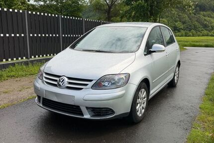 VW Golf Plus 147.625 km 1.099 &euro; Fuldatal 34233