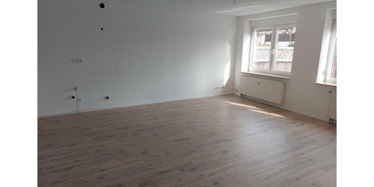 Erdgeschoßwohnung Kassel Fasanenhof - 3 Zimmer, 86 m&sup2;, 700&euro; | Angebot:26373432