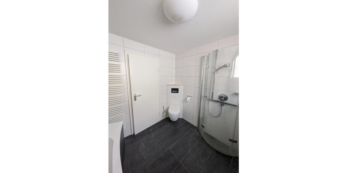 Erdgeschoßwohnung Kassel Bad Wilhelmshöhe - 3 Zimmer, 143 m&sup2;, 1.200&euro; | Angebot:24750655