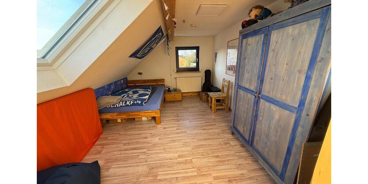 Einfamilienhaus Staufenberg - 6.5 Zimmer, 171 m&sup2;, 420.000&euro; | Angebot:26615808