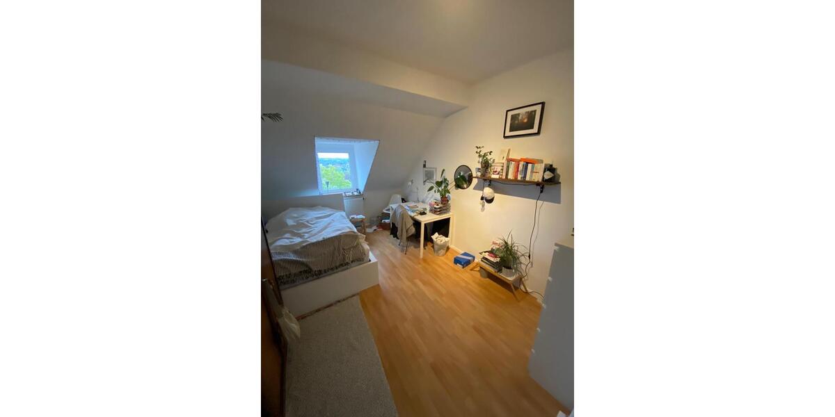 Dachgeschoßwohnung Kassel Vorderer Westen - 16 Zimmer, 280 m&sup2;, 800.000&euro; | Angebot:25907751