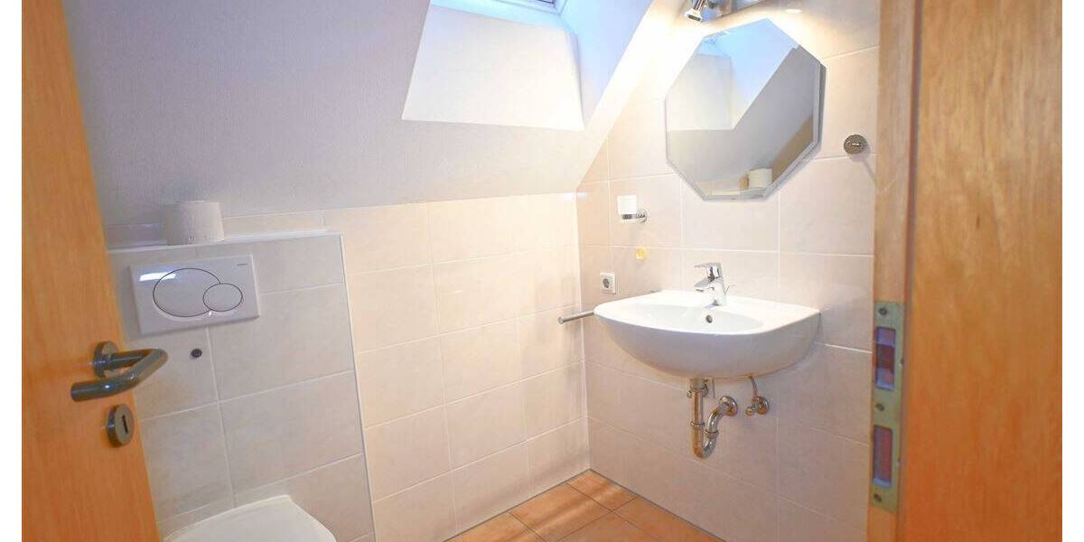 Reihenmittelhaus Kassel Niederzwehren - 4 Zimmer, 104 m&sup2;, 285.000&euro; | Angebot:25984575