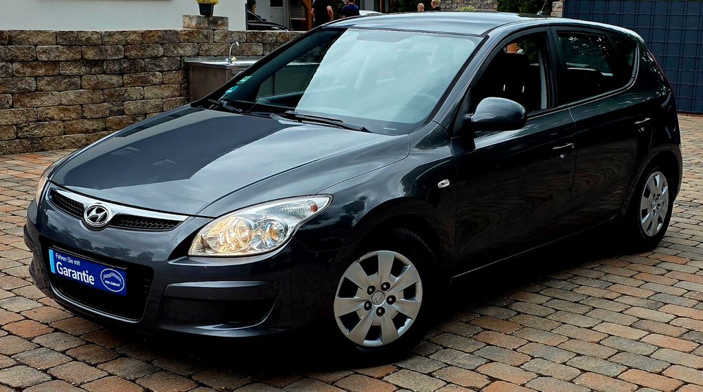 Hyundai i30 121.843 km 2.999 &euro; KASSEL 34125