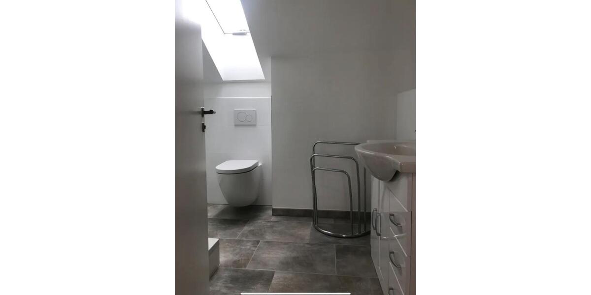 Dachgeschoßwohnung Kassel Fasanenhof - 2 Zimmer, 26 m&sup2;, 410&euro; | Angebot:25981870