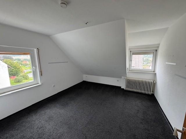 Dachgeschoßwohnung Staufenberg - 4 Zimmer, 115 m&sup2;, 690&euro; | Angebot:26205662